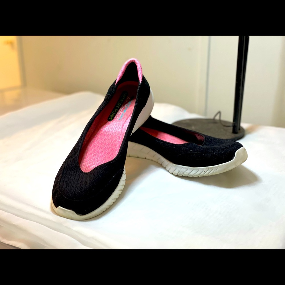 Sketchers Memory Foam Slip Ons